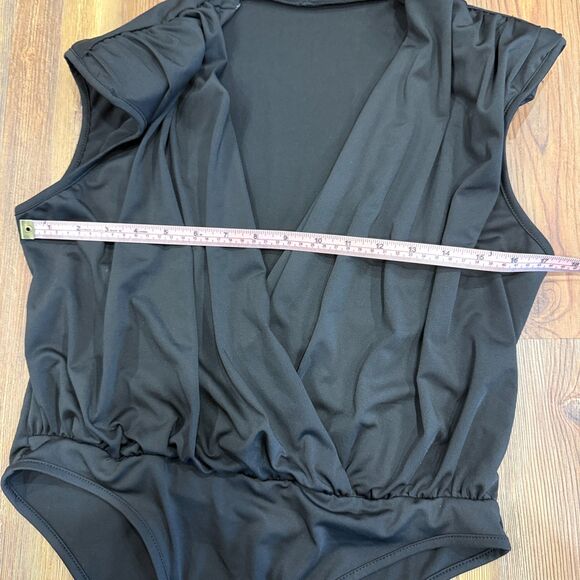SHEIN NWT Sexy Sleeveless Deep V Black Bodysuit With Ruching Size Large - Picture 9 of 10
